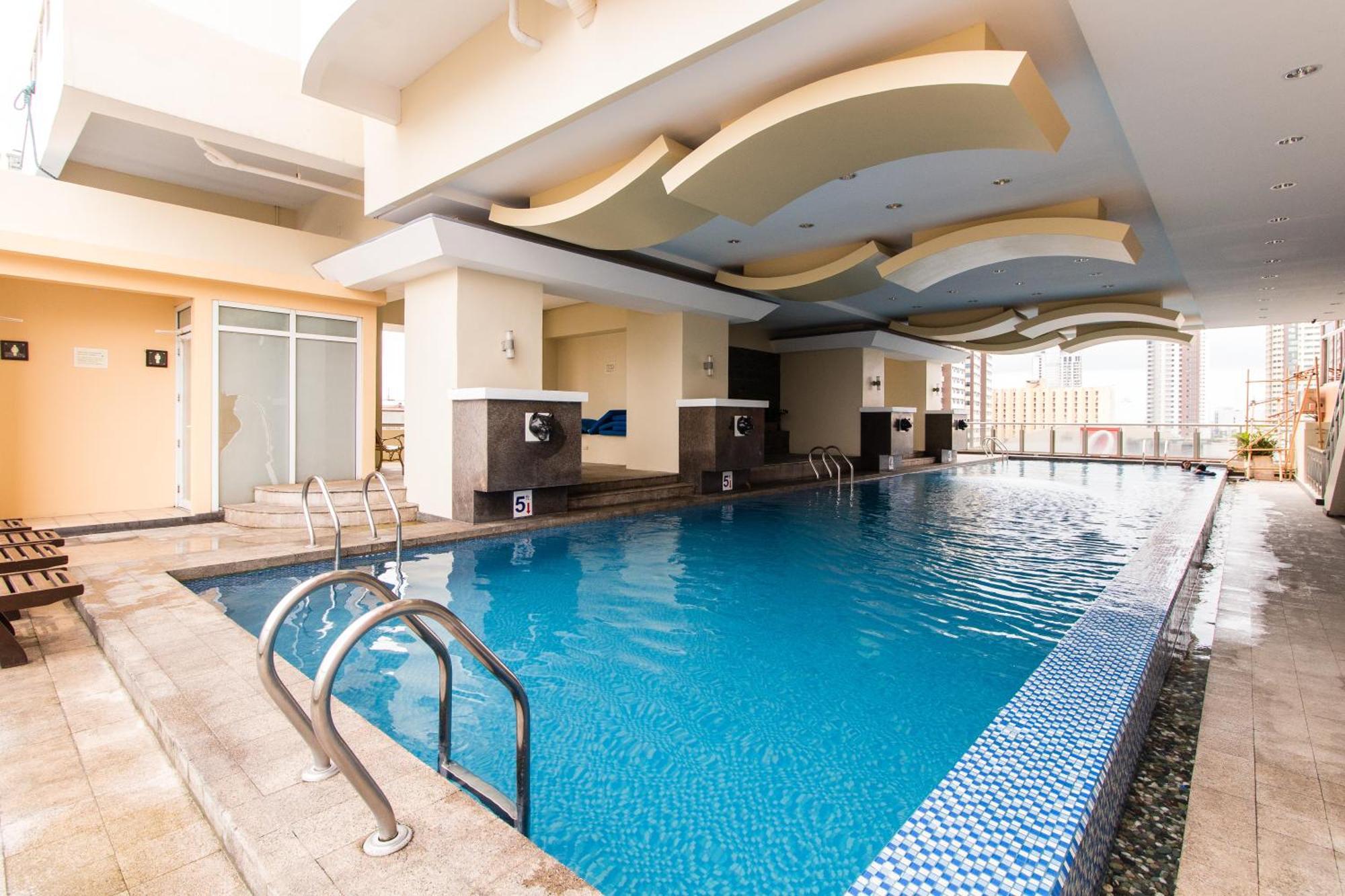 Jmm Grand Suites Манила Экстерьер фото